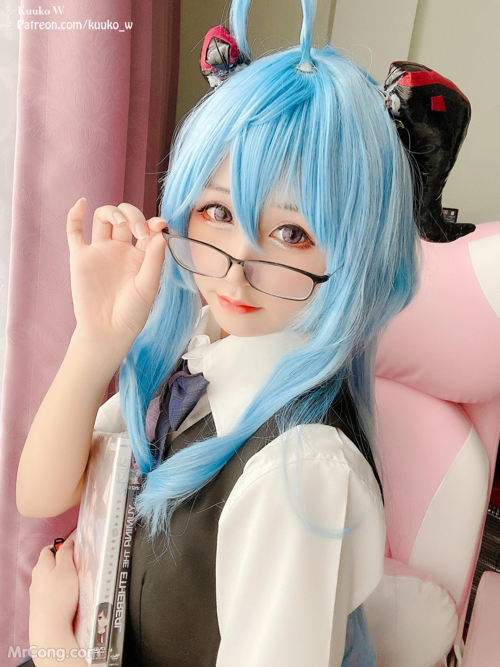 Coser@KuukoW No.067: Ganyu Pure Seifuku (36 photos )