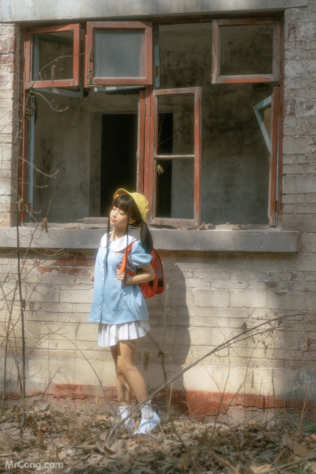 Coser@蠢沫沫 (chunmomo) Vol.150: 小黄帽 (107 photos)