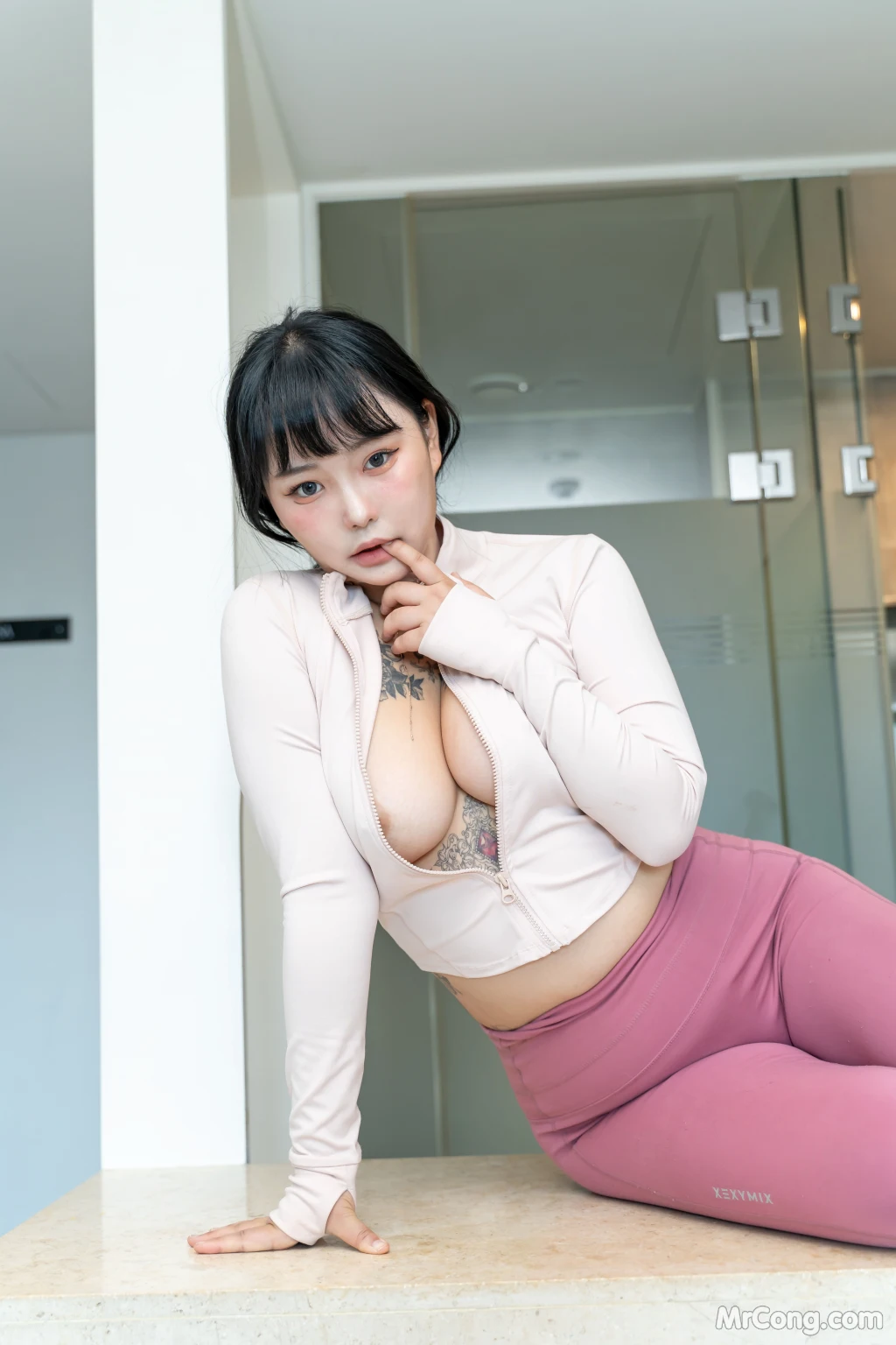 Jeon Bo-Yeon (전보연): Nude Leggings (72 photos) 1 Jeon Bo-Yeon (전보연): Nude Leggings (72 photos) 1