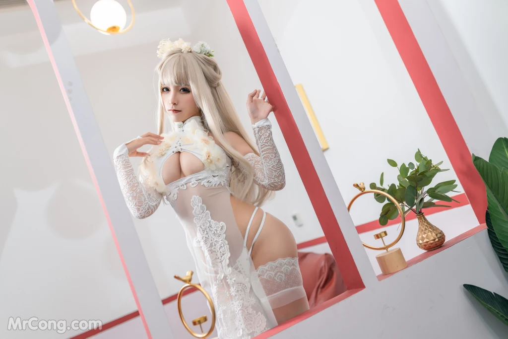 Coser@蠢沫沫 (chunmomo) Vol.155: 沫沫真爱版 歪萌白旗袍 (40 photos)