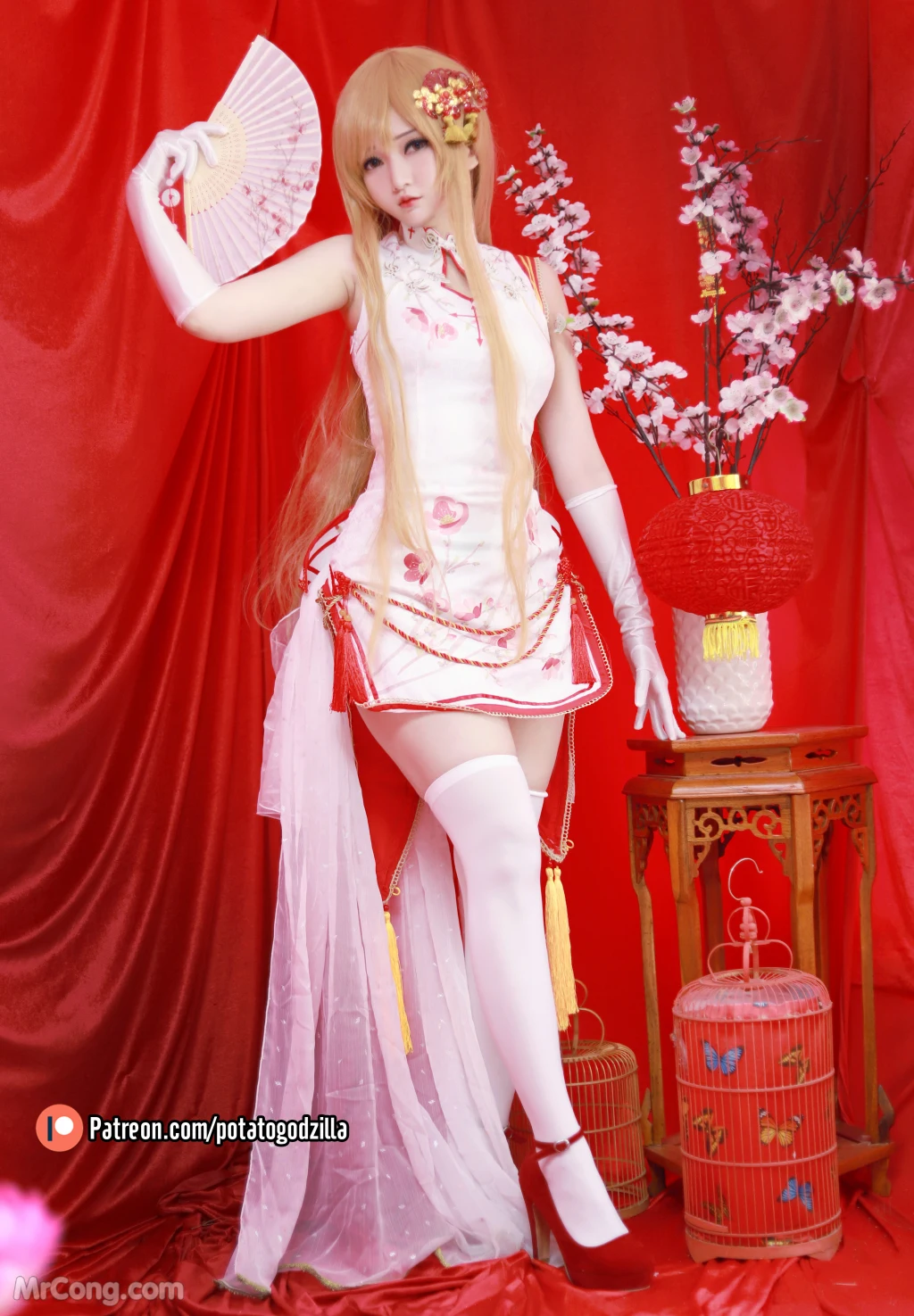 Coser@Potato Godzilla: Asuna Yuuki Qipao (53 photos)