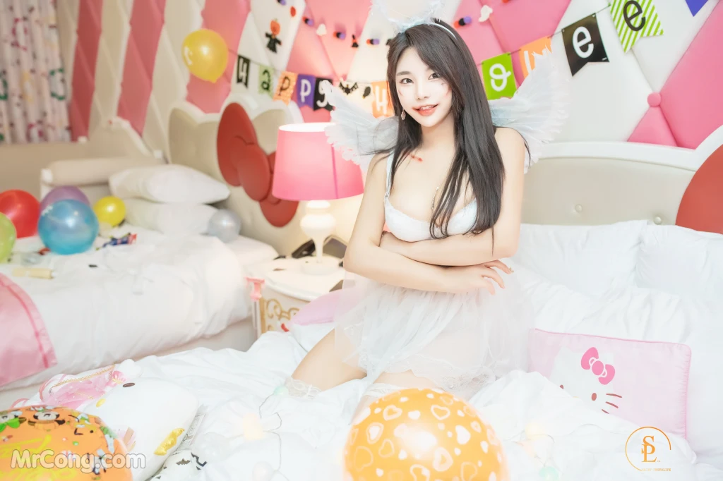 SAINT Photolife - Zzyuri (쮸리): Vol.16 Pink Halloween (58 photos)