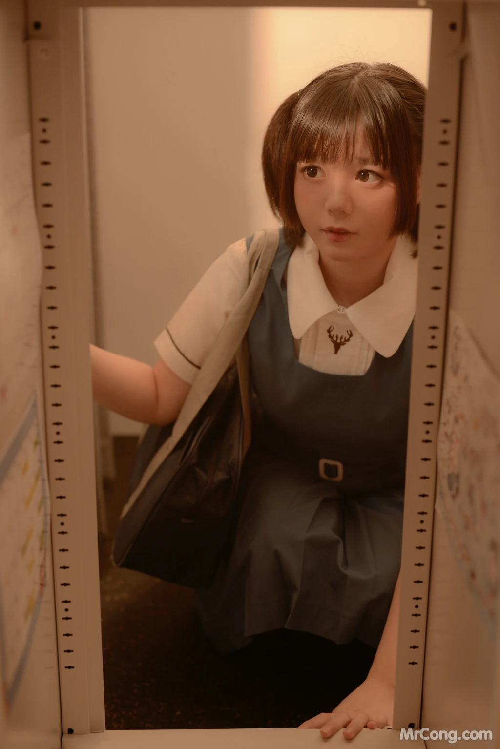 Coser@Nikumikyo (きょう肉肉): Latex Catsuit Girl ラテックス 動画入り (61 photos )