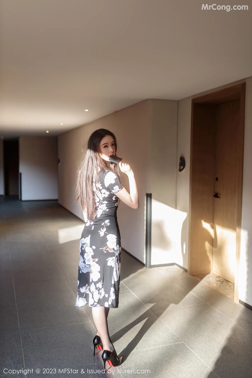 MFStar Vol.630: 小波多 (55 photos)