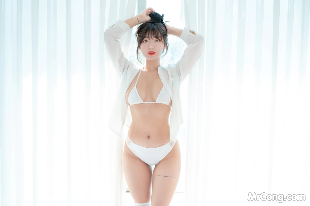 Koby: Vol.01 Special Stripe Ver (95 photos)