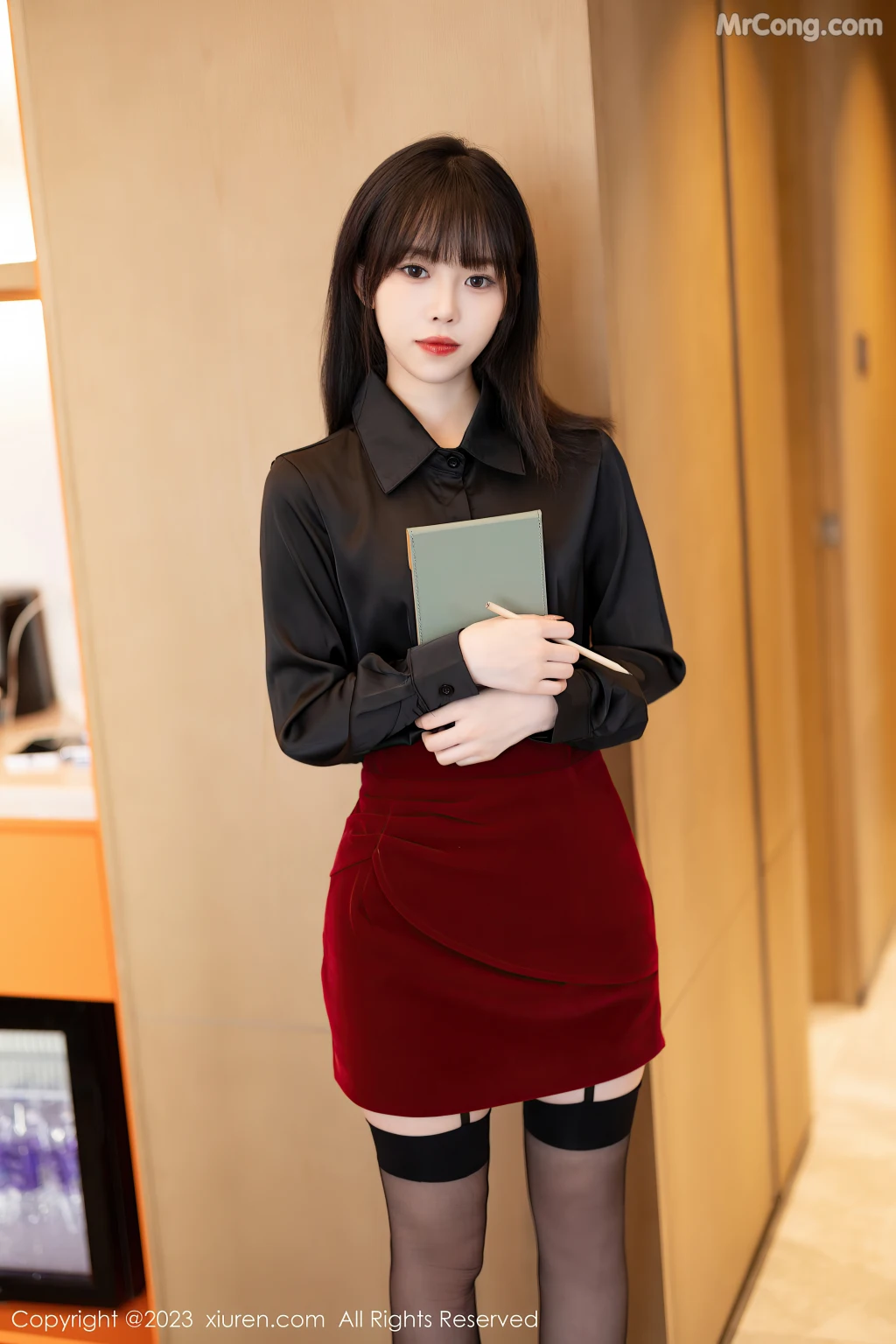XiaoYu Vol.1063: 奶瓶 (82 photos)