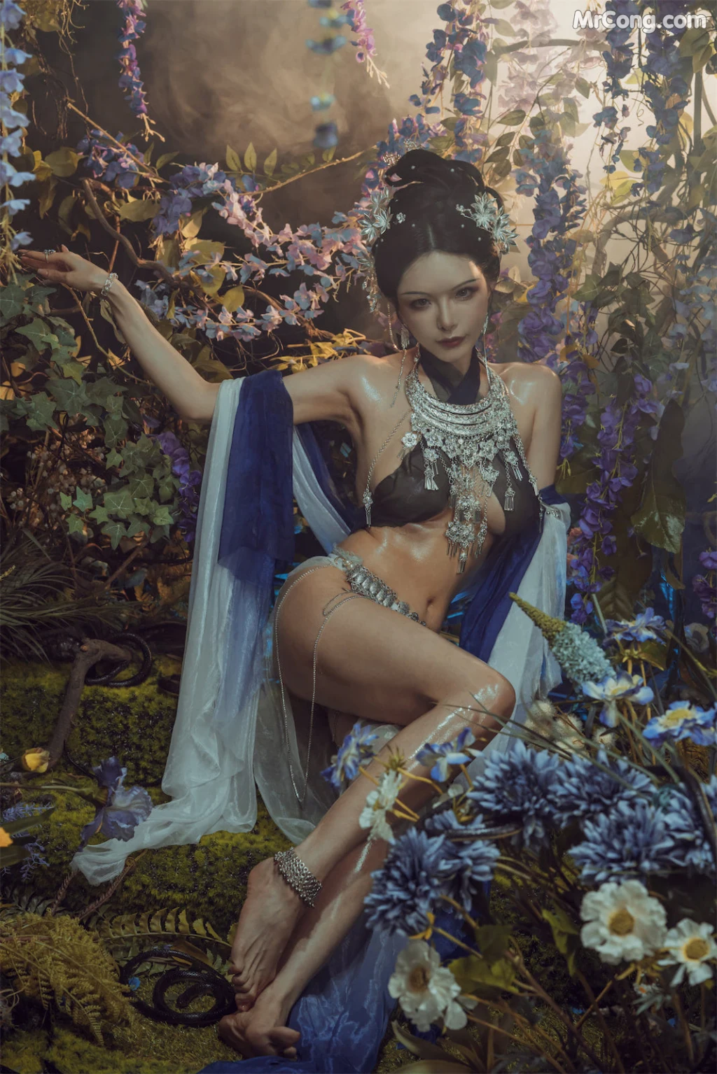 Coser@Xia Xiao Qiu Qiu Qiu (夏小秋秋秋) No.069: 紫 (40 photos )