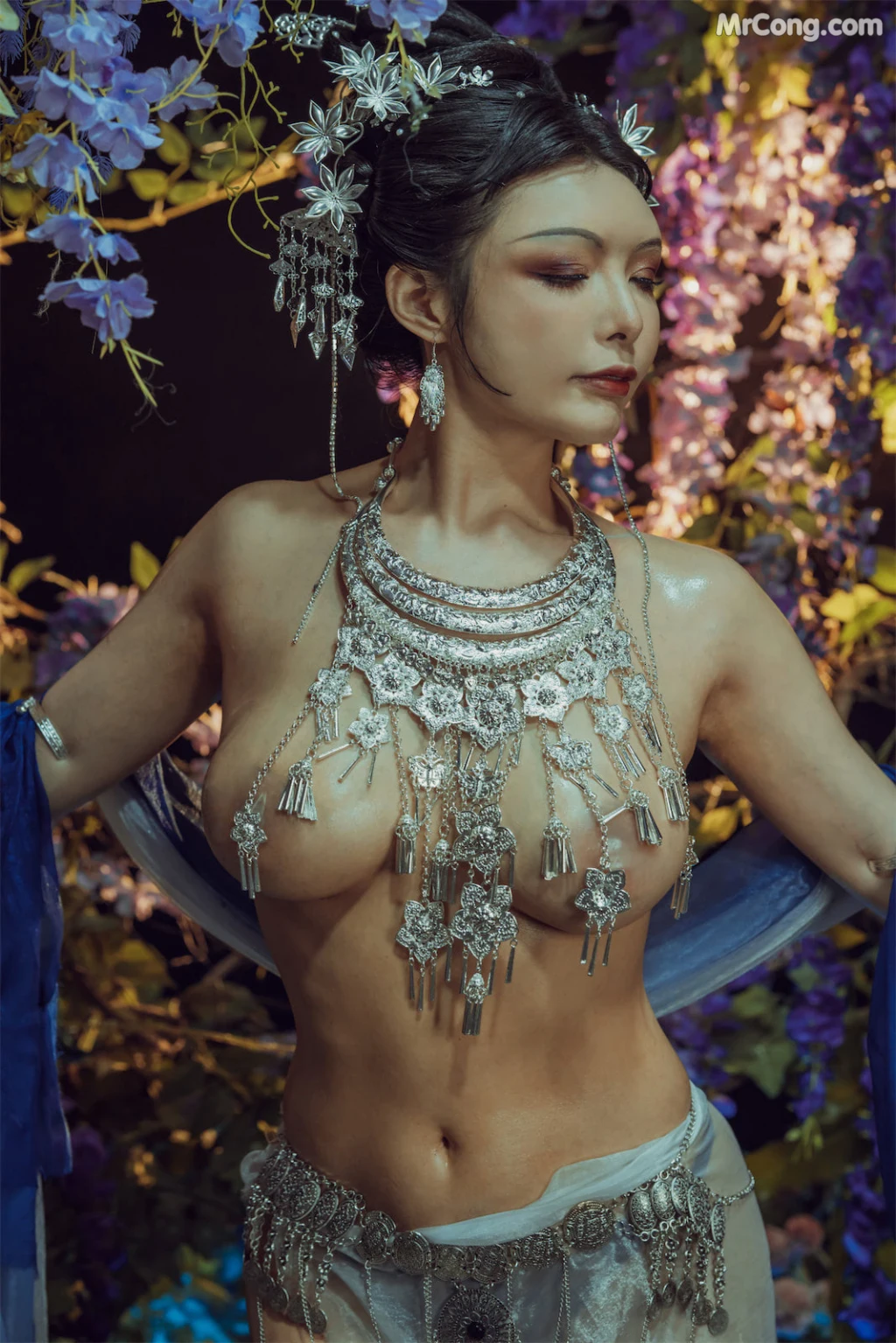 Coser@Xia Xiao Qiu Qiu Qiu (夏小秋秋秋) No.069: 紫 (40 photos )