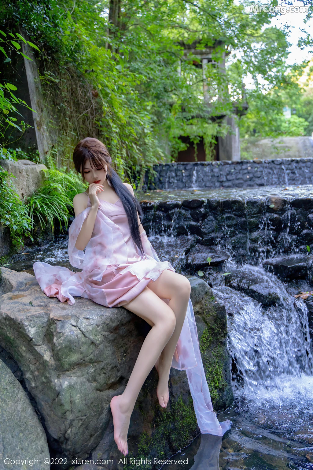 XIUREN No.5690: 婠婠么 (82 photos) 8 XIUREN No.5690: 婠婠么 (82 photos) 8