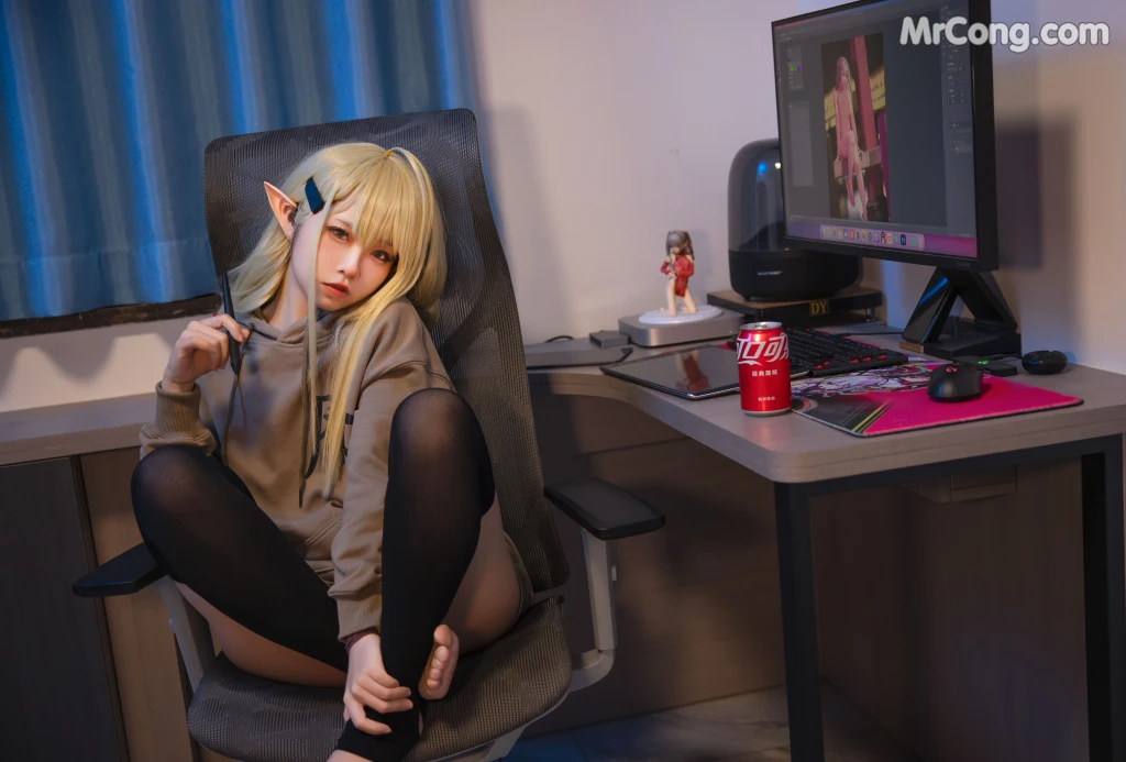 Coser@G44不会受伤 Vol.080: 水兰儿宅T (23 photos)
