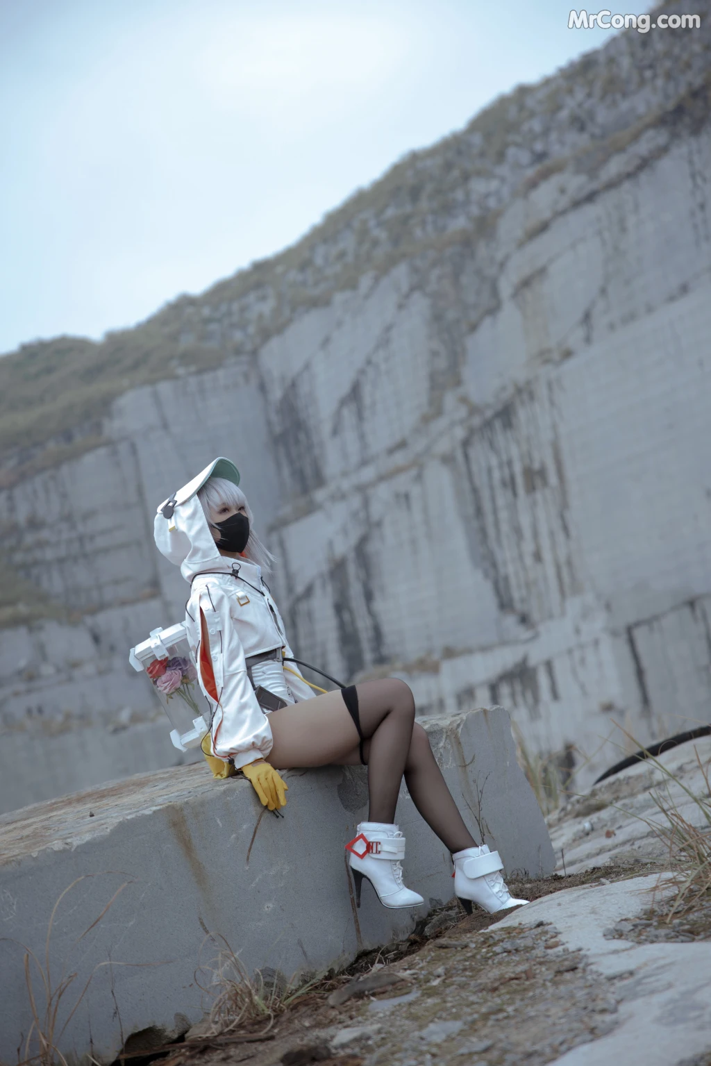Coser@G44不会受伤 Vol.078: Flower 快要坏掉的八音盒 小花 (30 photos)