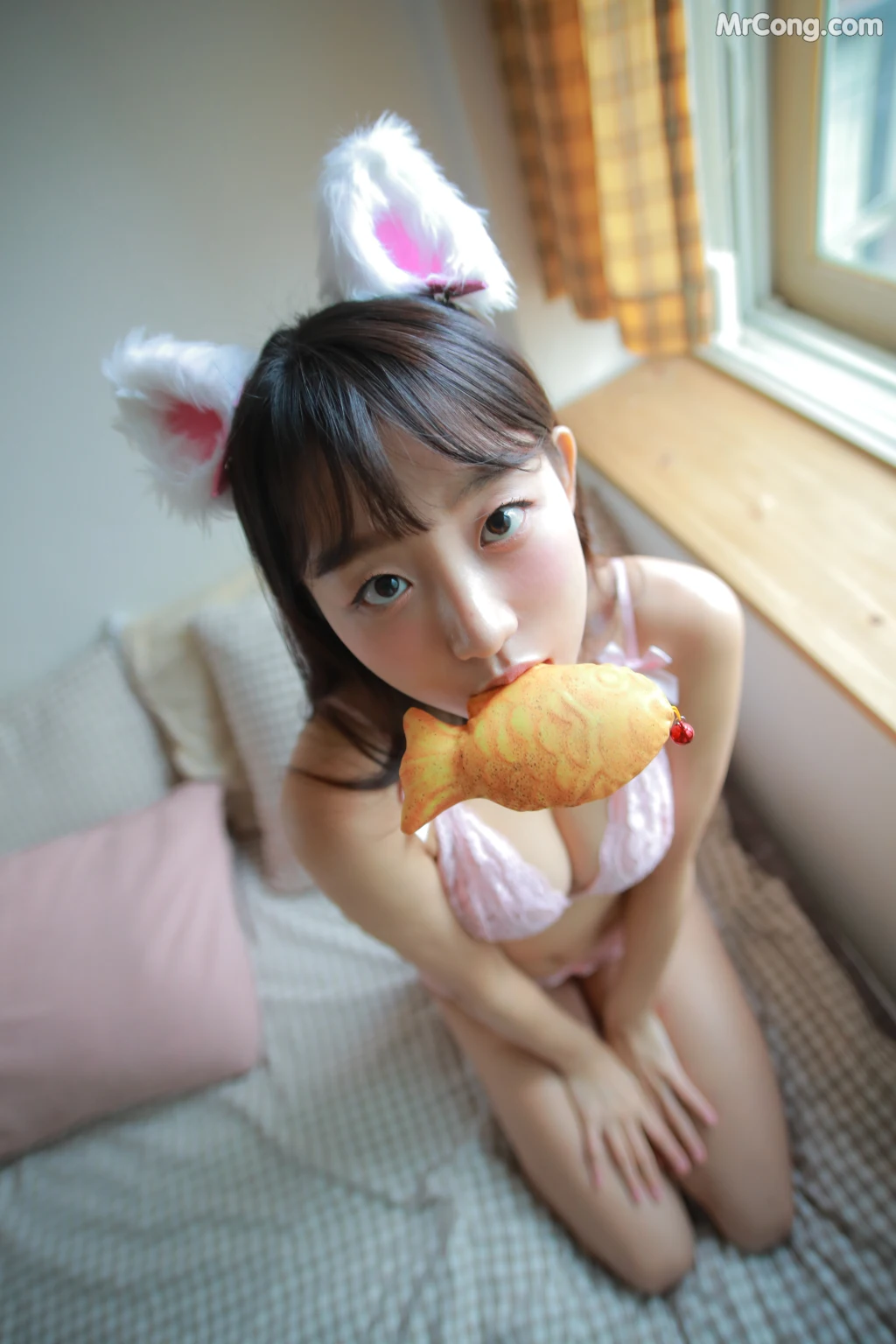 Eunji Pyo (표은지) Vol.02: Home (200 photos ) 13 Eunji Pyo (표은지) Vol.02: Home (200 photos ) 13