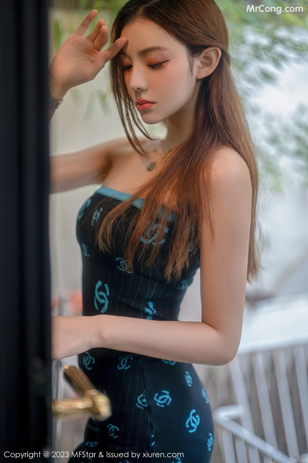 MFStar Vol.586: 加朵babe (74 photos)