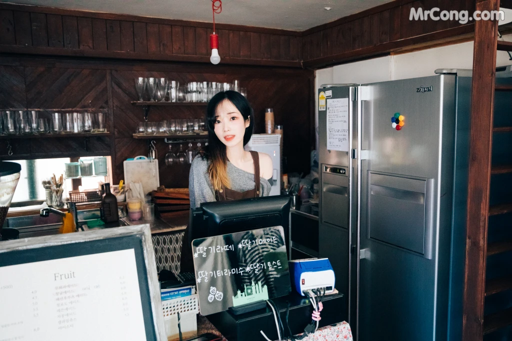 [Loozy] Bambi (밤비): Cafe Alba (Update HQ) (179 photos)
