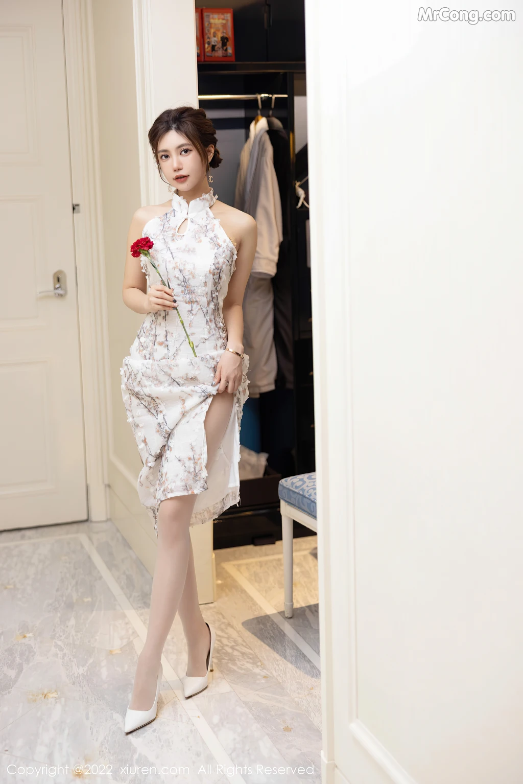 XIUREN No.5713: Ula (绮里嘉) (98 photos)