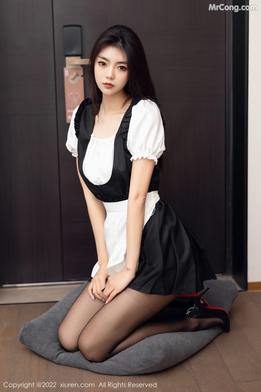 XIUREN No.5706: Ke Le Vicky (可樂Vicky) (61 photos)