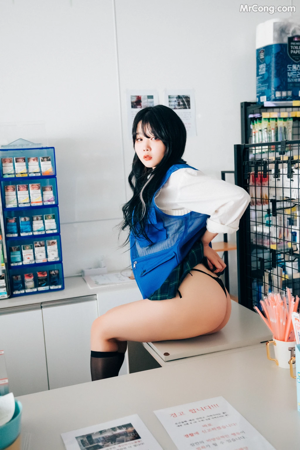[Loozy] Zia (지아): Part Timer (+S.Ver) (175 photos )