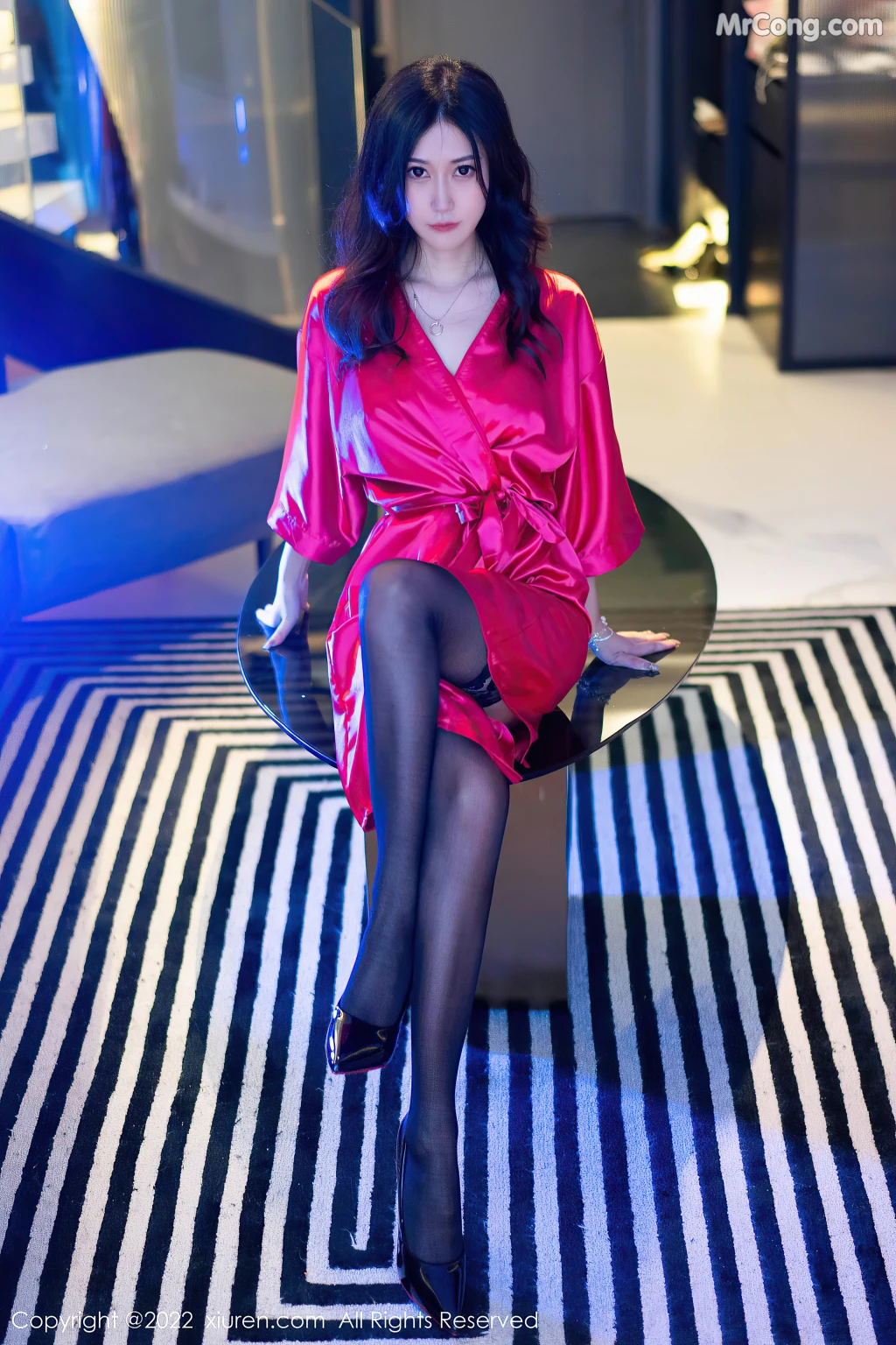 XIUREN No.5586: laura阿姣 (77 photos)