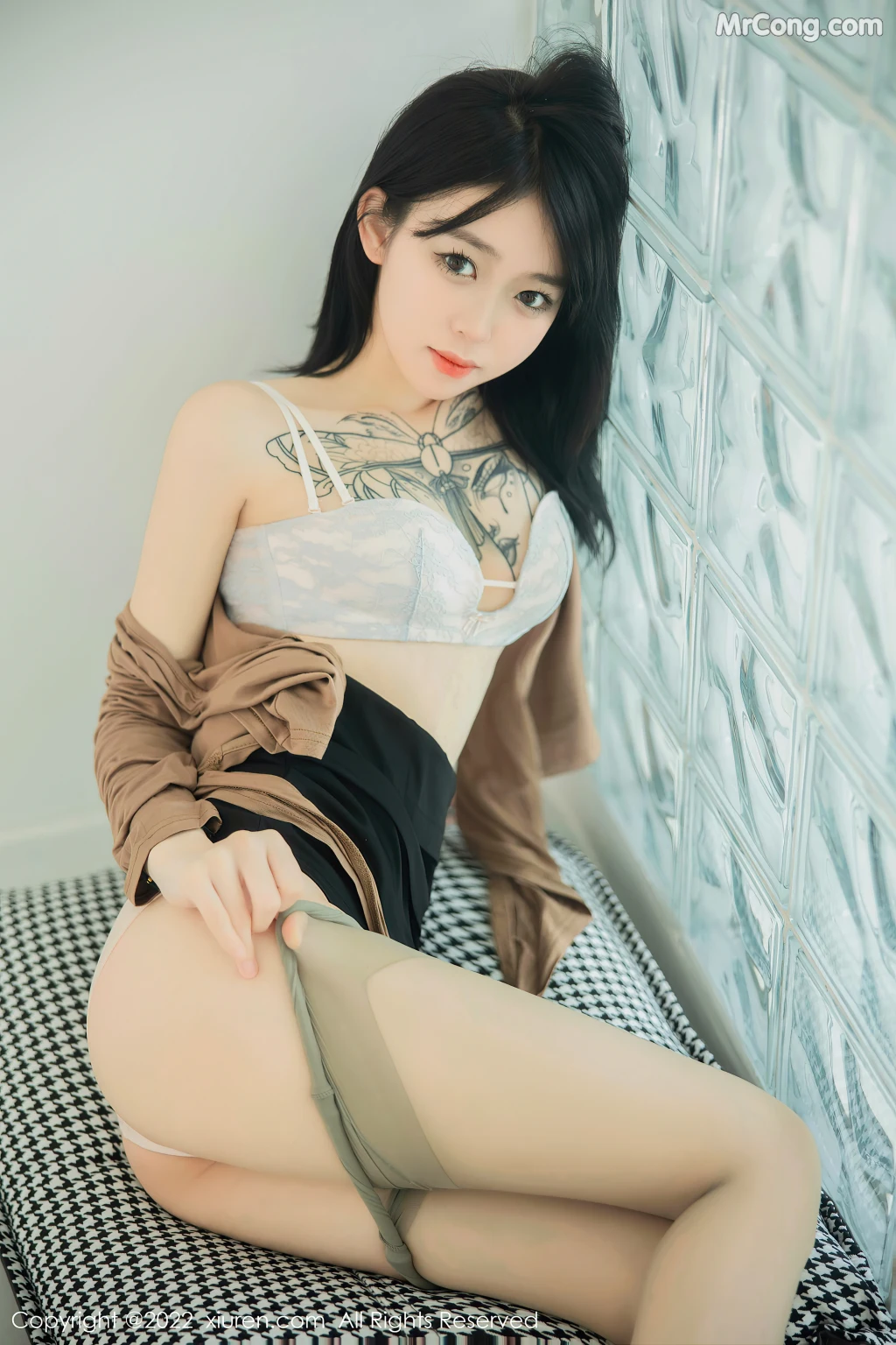 XIUREN No.5587: 奶瓶 (101 photos) 15 XIUREN No.5587: 奶瓶 (101 photos) 15