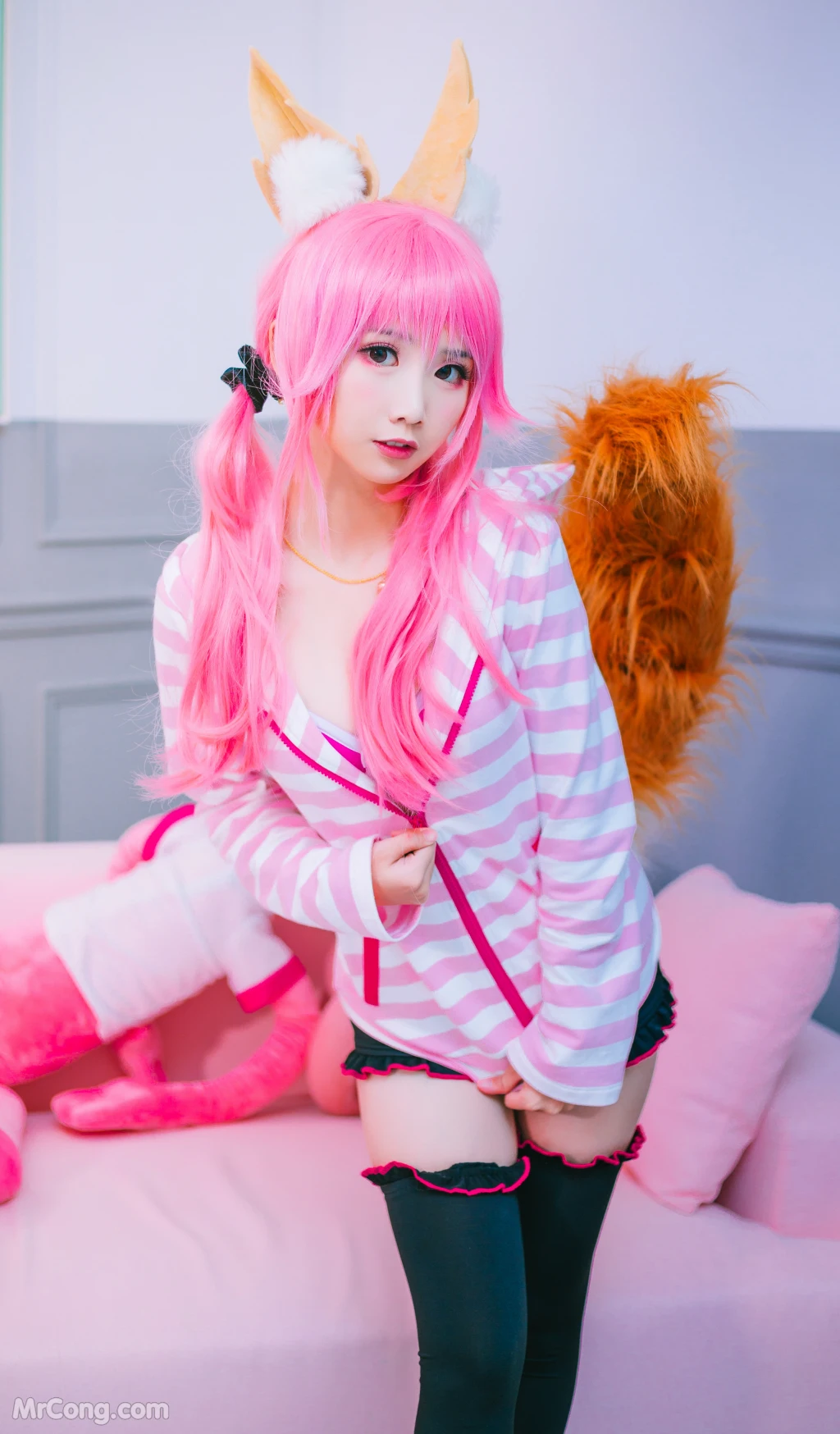 Coser@面饼仙儿 No.037: 玉藻前日常 (16 photos)