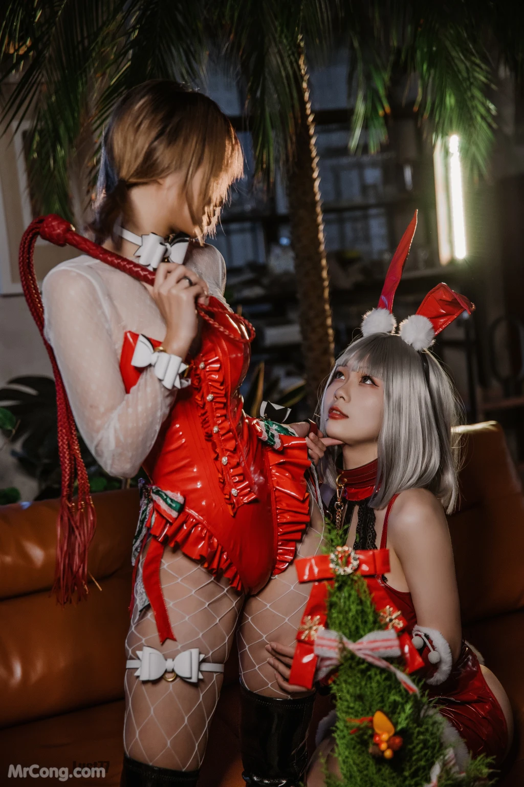 Coser@柒柒要乖哦 No.010: 2021圣诞双兔 (23 photos)