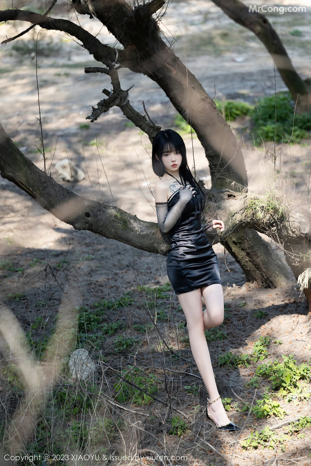 XiaoYu Vol.1006: 奶瓶 (104 photos)