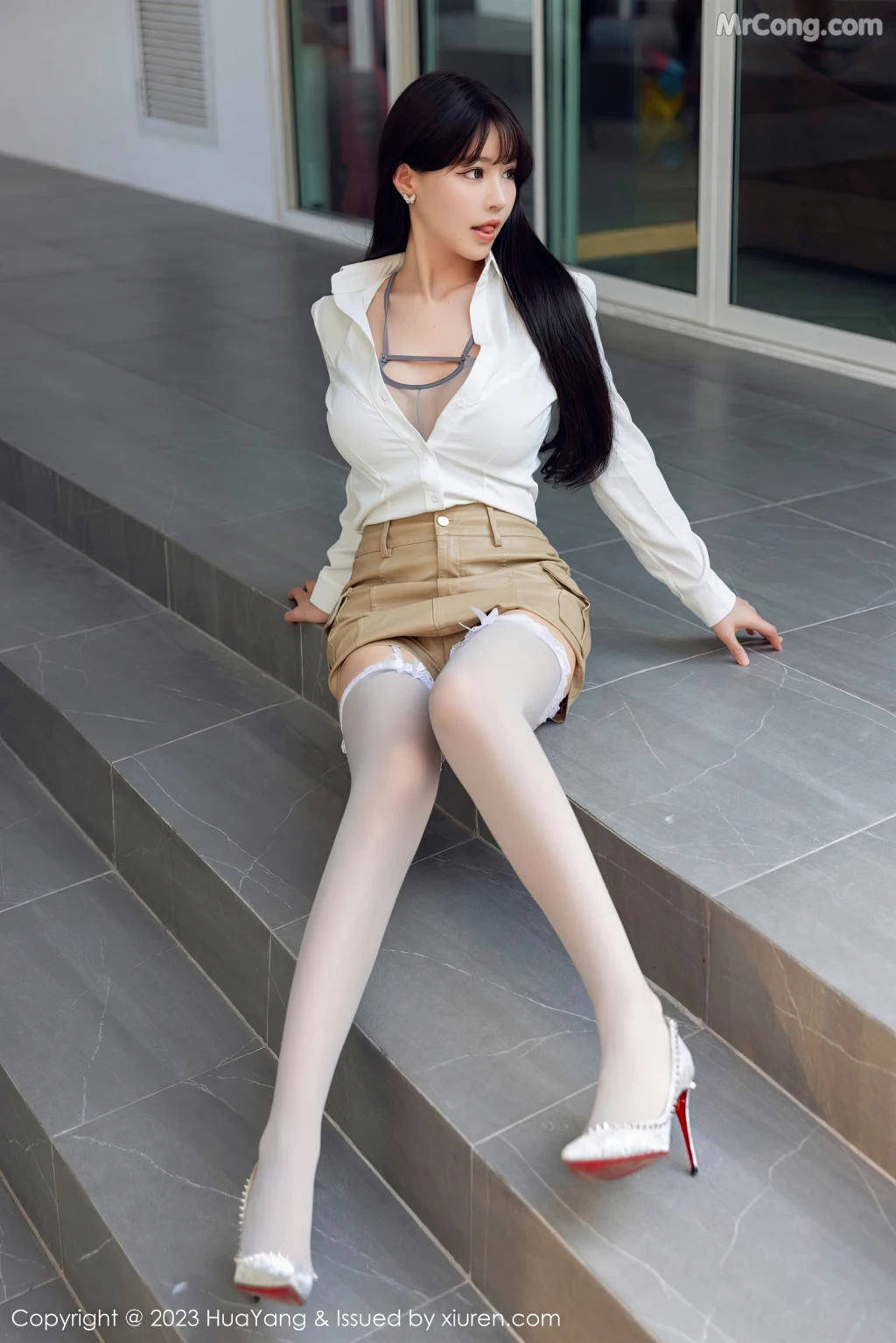 HuaYang Vol.530: Zhu Ke Er (朱可儿) (52 photos)