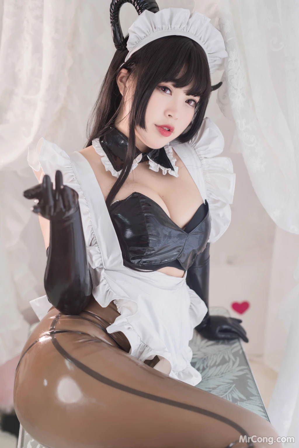 Coser@白烨 Vol.055: 胶衣魅魔姐姐 (58 photos )
