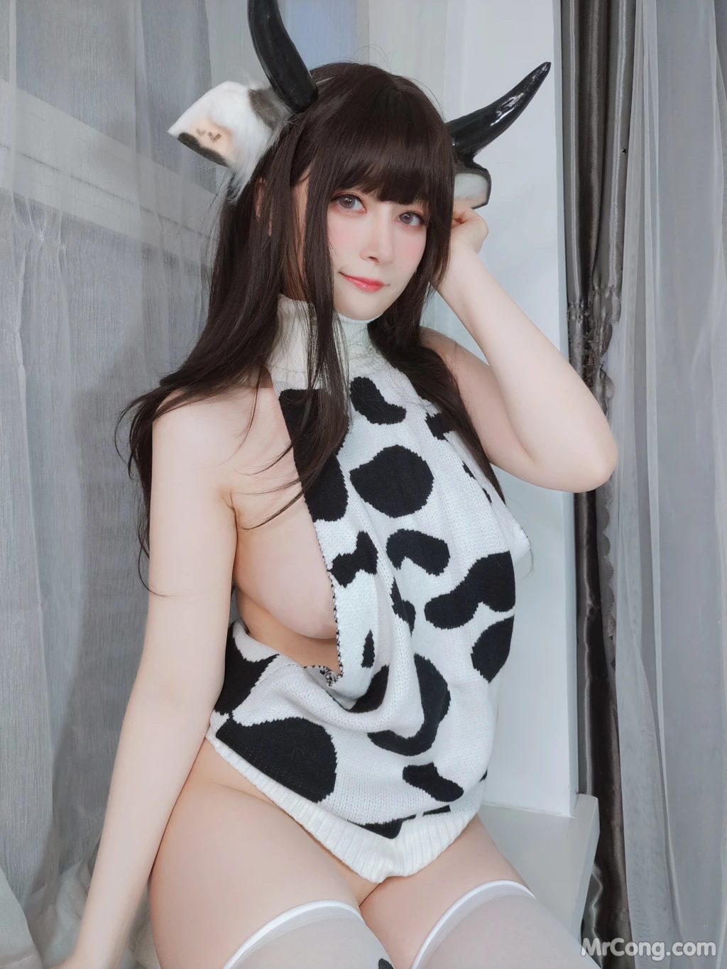 Coser@白银81 Vol.107: 可爱的奶牛 (28 photos)