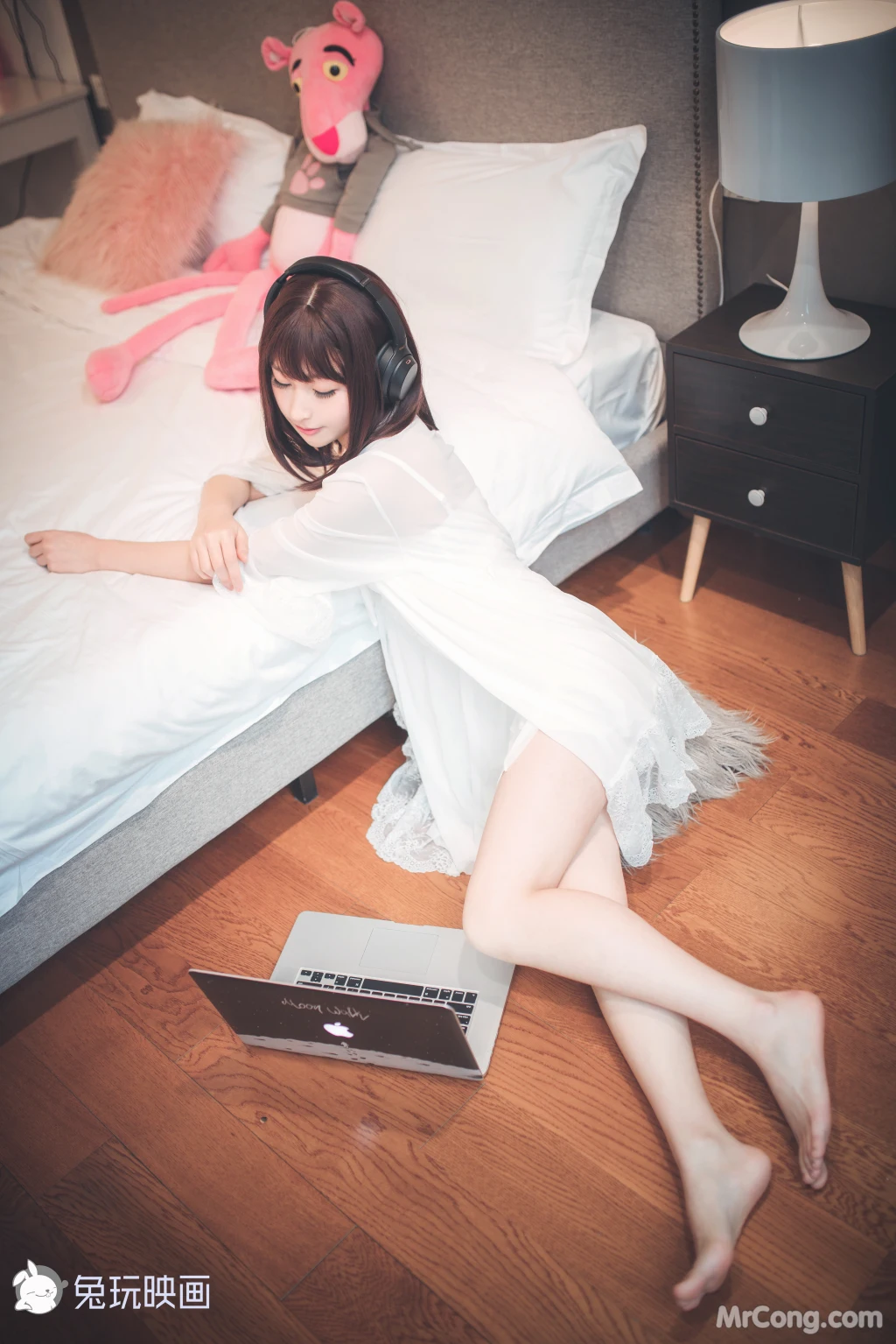 Cosplay@兔玩映画 Vol.031: 居家女友 (40 photos)