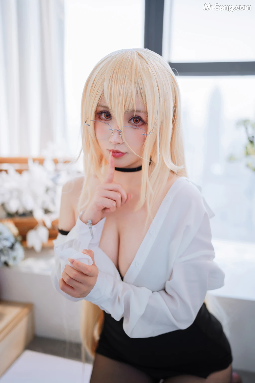 Coser@rioko凉凉子 Vol.113: 碧蓝航线 冤仇 办公室的意外 (35 photos)
