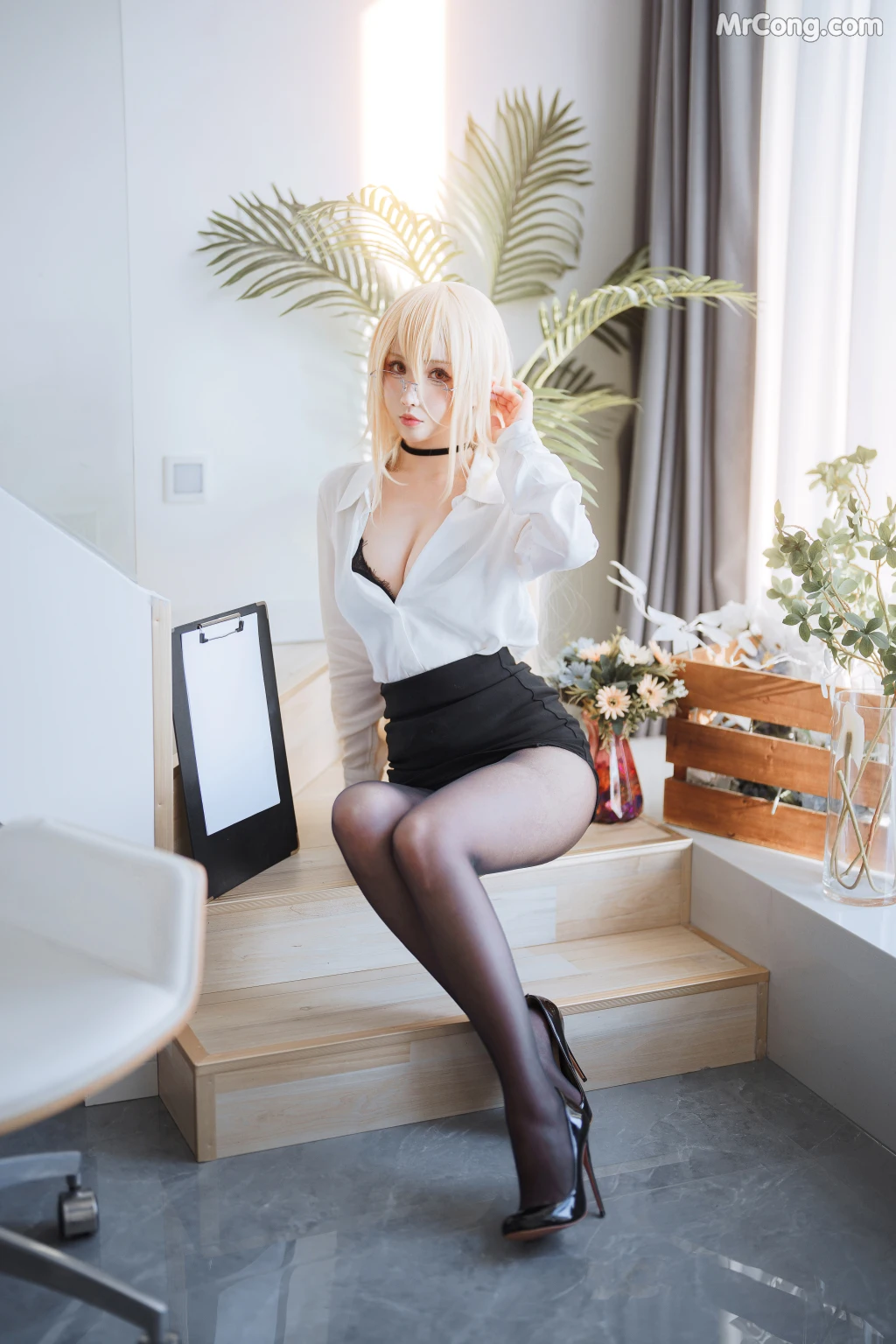 Coser@rioko凉凉子 Vol.113: 碧蓝航线 冤仇 办公室的意外 (35 photos)