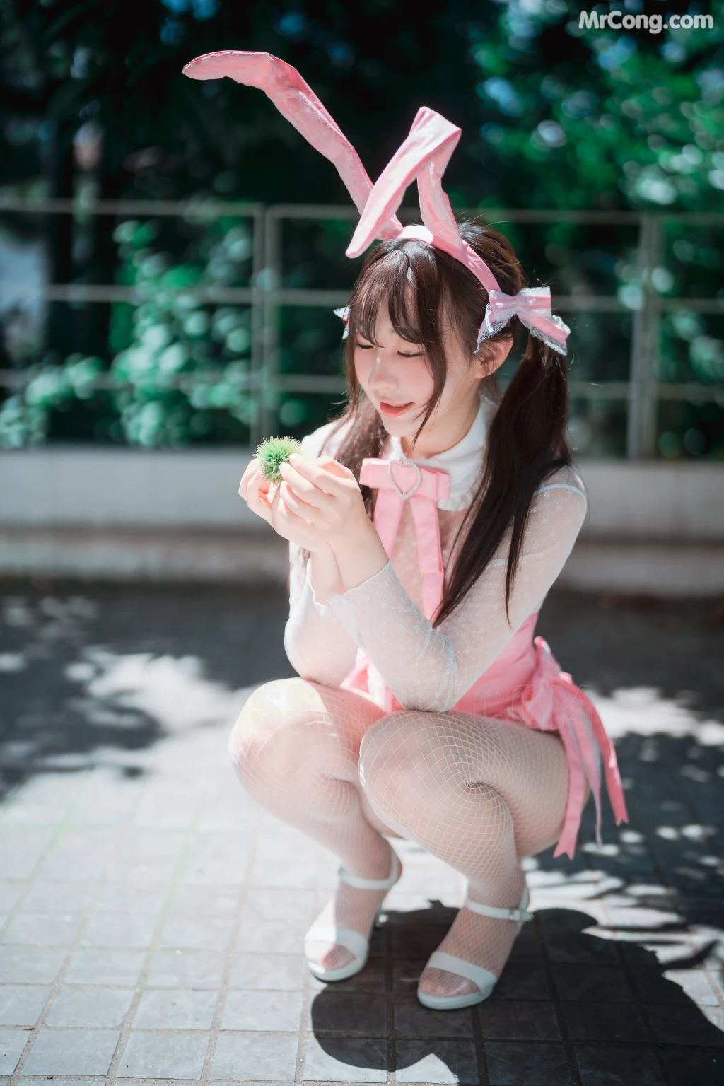 DJAWA Photo - Newbom: "The Year of the Pink Bunny" (+S.Ver) (72 photos)