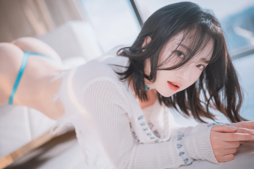 DJAWA Photo - HaNari (하나리): "Romantic Lines" (+S.Ver) (132 photos) 5 DJAWA Photo - HaNari (하나리): "Romantic Lines" (+S.Ver) (132 photos) 5