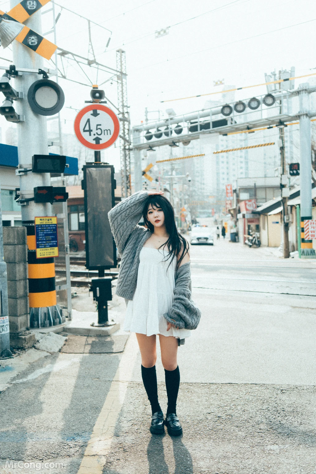 [Loozy] Zia (지아): Only for Fans (23 photos)