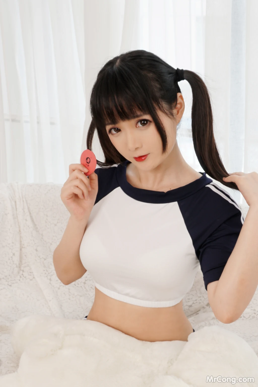 Coser@七海抹茶酱 No.01: 弹幕盒 (23 photos)