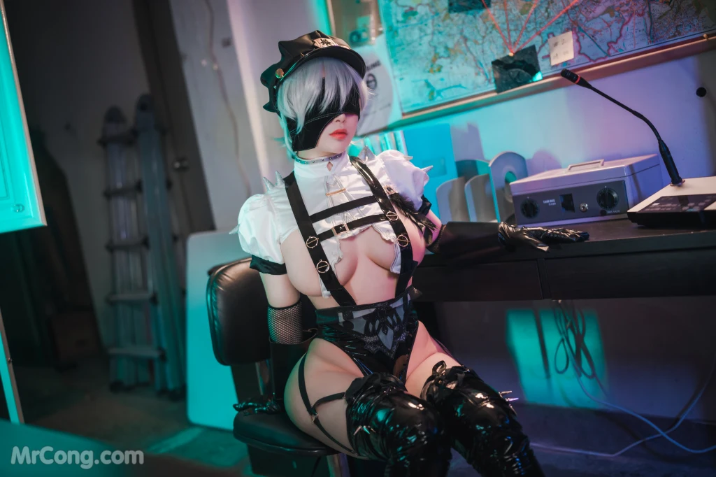 DJAWA Photo - ZziZzi: "Operator 2B" (+S.Ver) (125 photos) 1 DJAWA Photo - ZziZzi: "Operator 2B" (+S.Ver) (125 photos) 1
