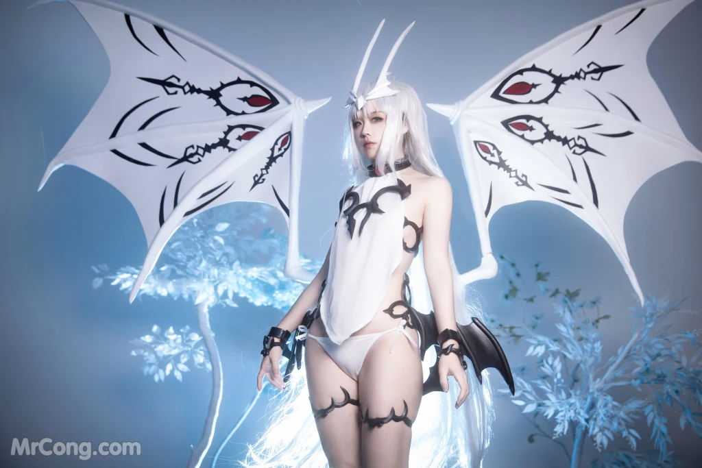 Coser@G44不会受伤 Vol.090: 美露莘 (33 photos)