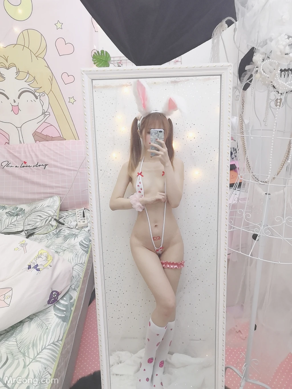 Coser@钛合金TiTi: 草莓兔兔 (29 photos)