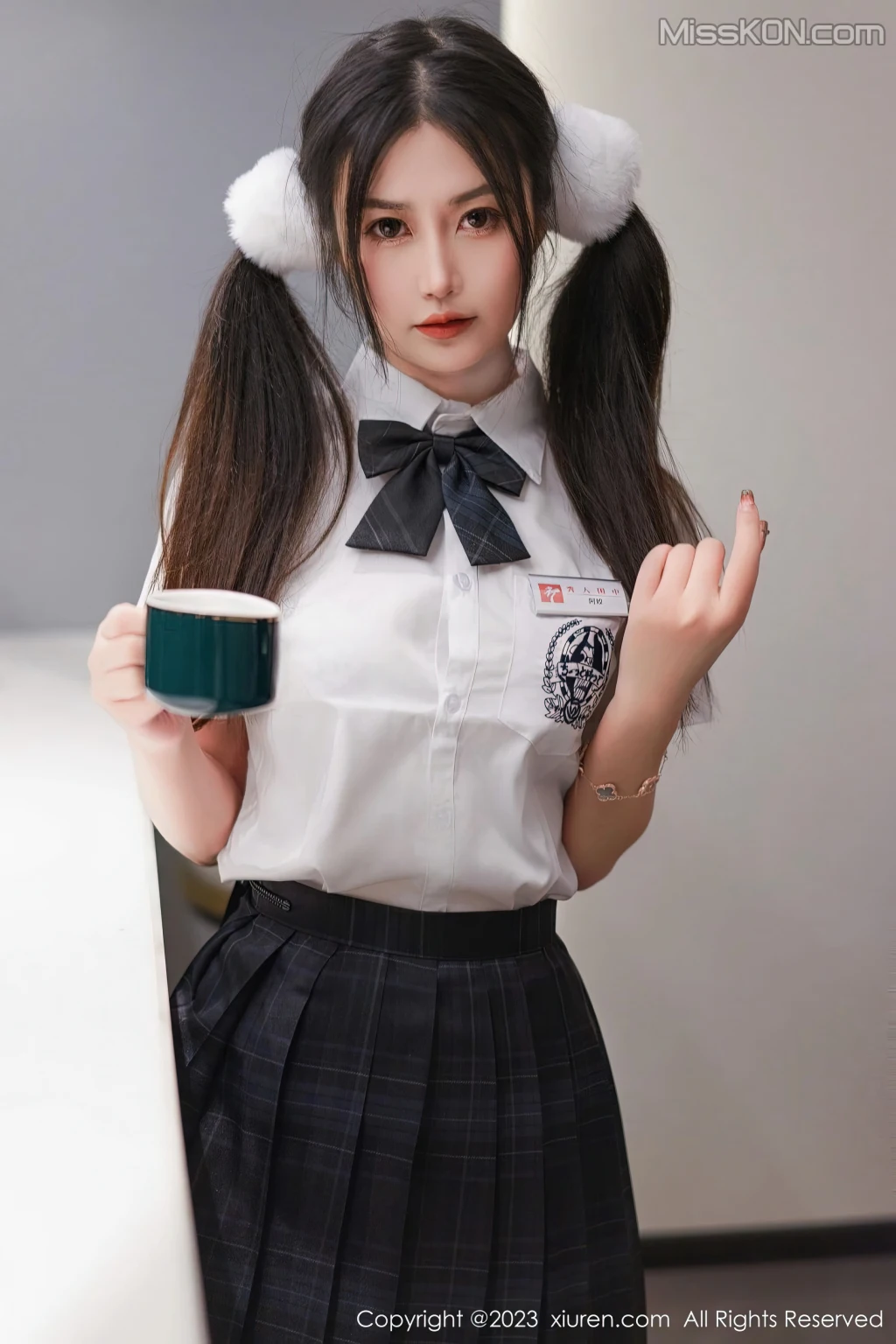 XIUREN No.6397: laura阿姣 (82 photos) 
