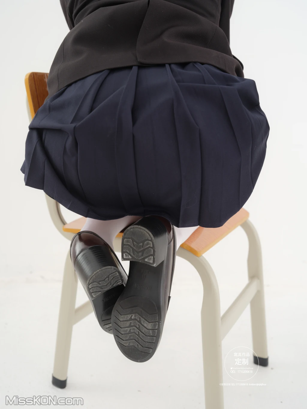 紧急企划 EX-006: 见希w 西式JK 白丝 (75 photos ) 13 紧急企划 EX-006: 见希w 西式JK 白丝 (75 photos ) 13