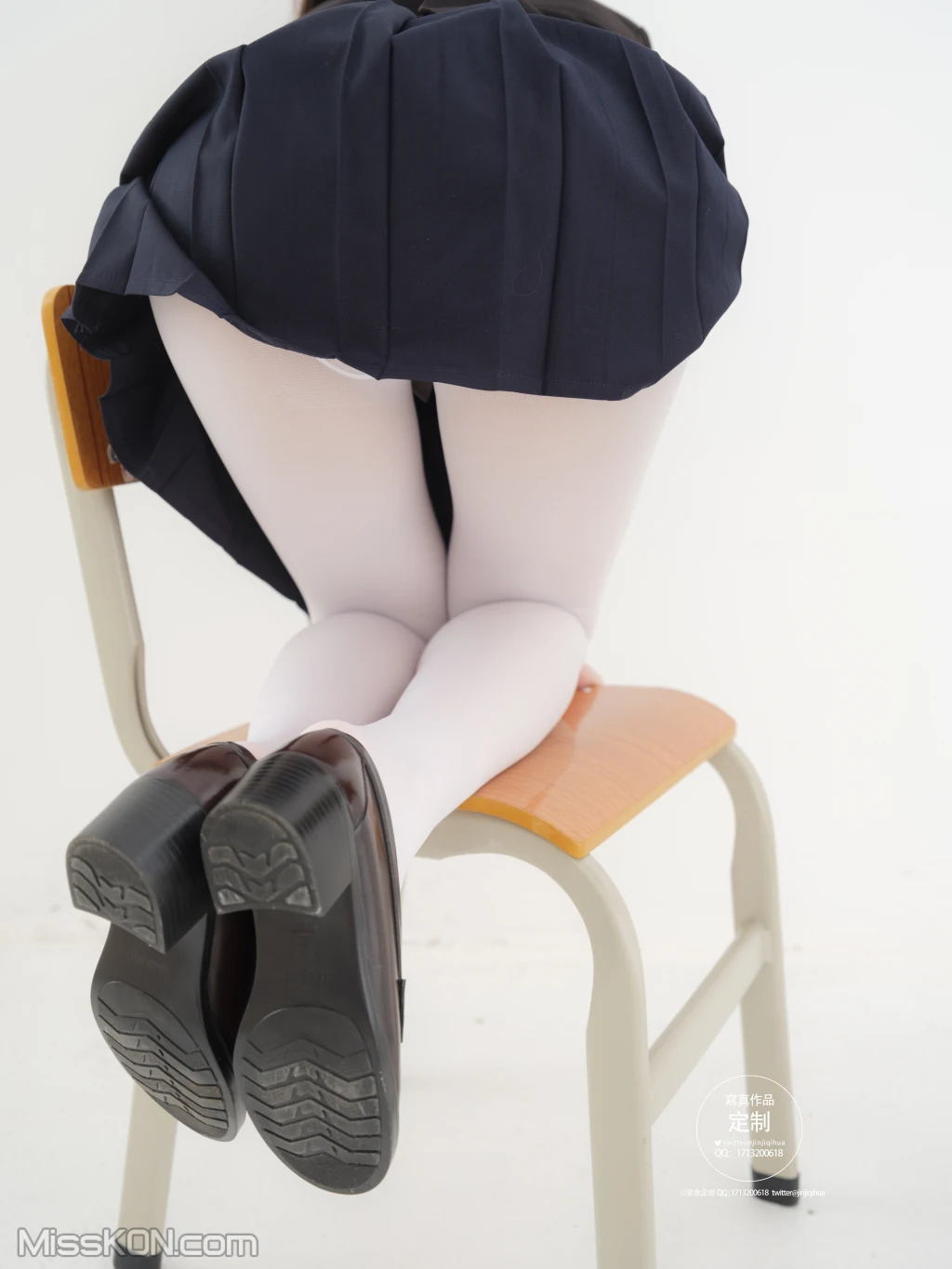 紧急企划 EX-006: 见希w 西式JK 白丝 (75 photos ) 14 紧急企划 EX-006: 见希w 西式JK 白丝 (75 photos ) 14