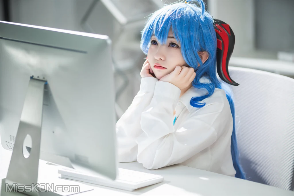Coser@花铃: 甘雨秘书OL (93 photos) 11 Coser@花铃: 甘雨秘书OL (93 photos) 11