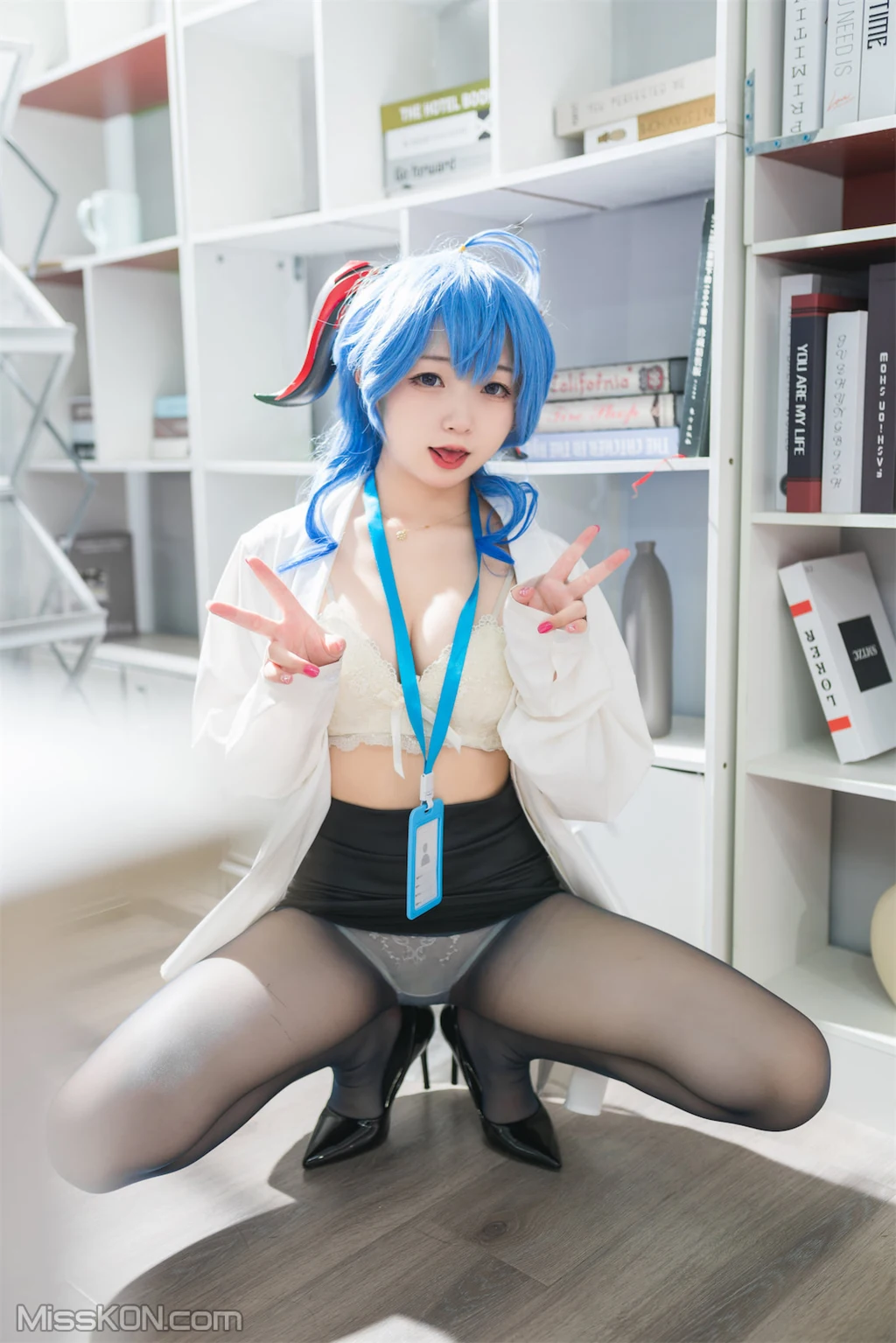 Coser@花铃: 甘雨秘书OL (93 photos) 14 Coser@花铃: 甘雨秘书OL (93 photos) 14
