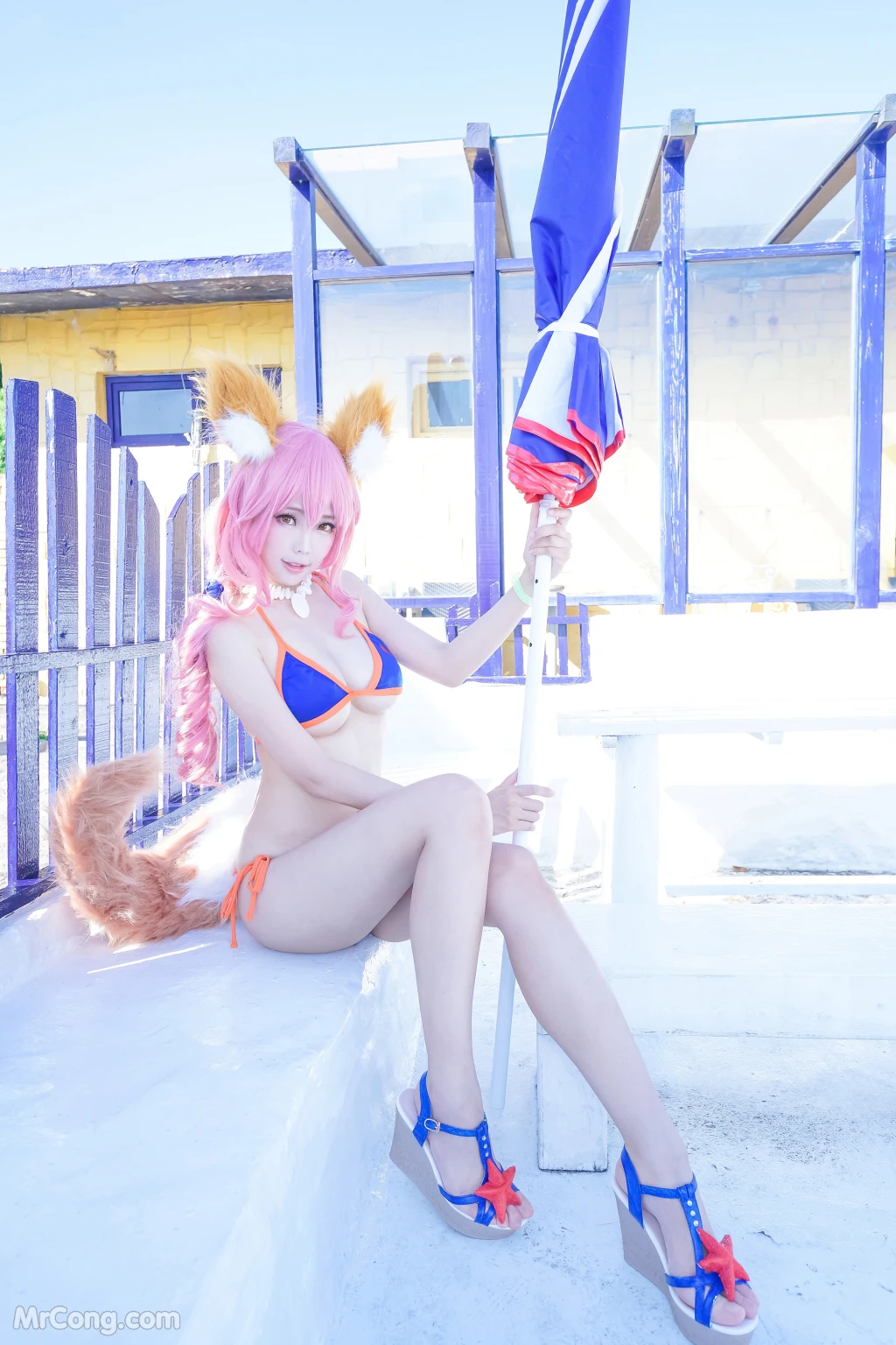 Coser@Ely_eee (ElyEE子): 玉藻前泳装 (24 photos)