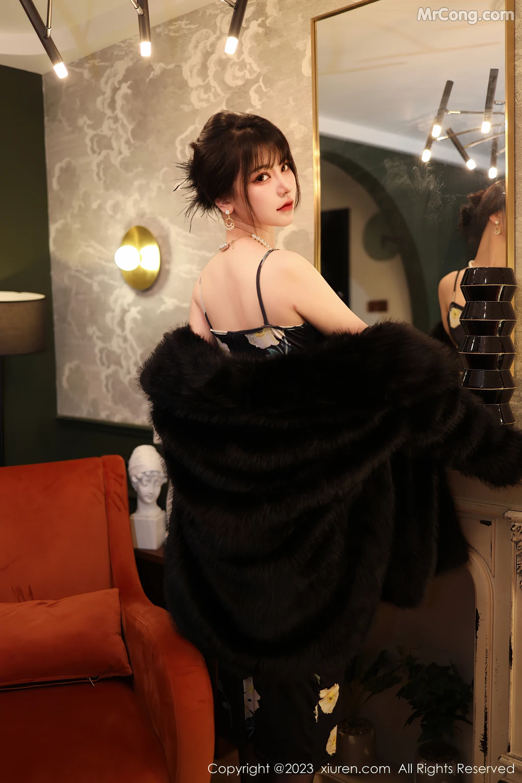 XIUREN No.6220: 桃桃子 (86 photos)
