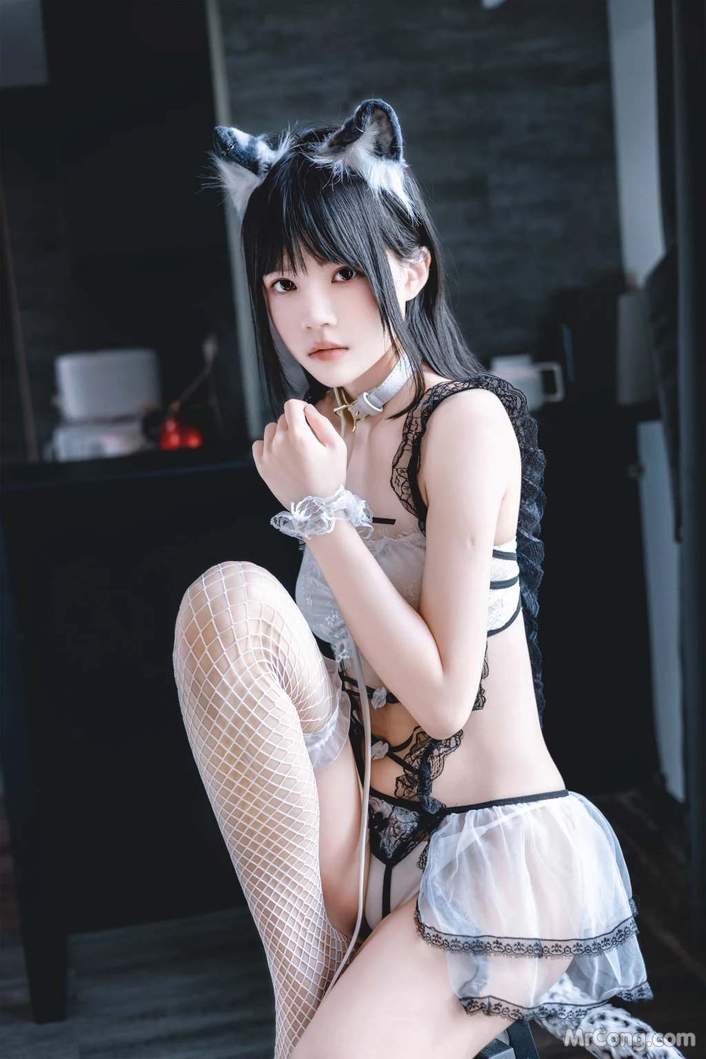 Coser@桜桃喵 Vol.165: 拥豹 (69 photos )