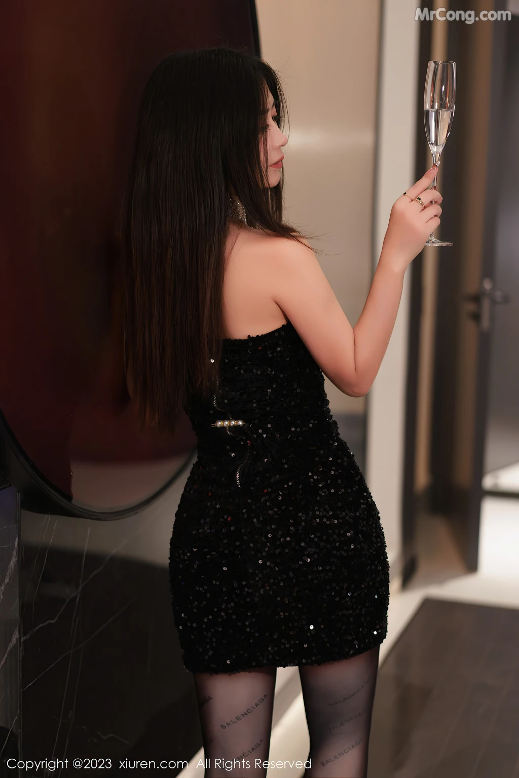 XIUREN No.6244: laura阿姣 (91 photos)
