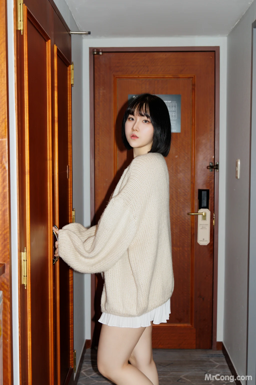 [UMIZINE] YeonJju: YJ Vol.1 (87 photos )
