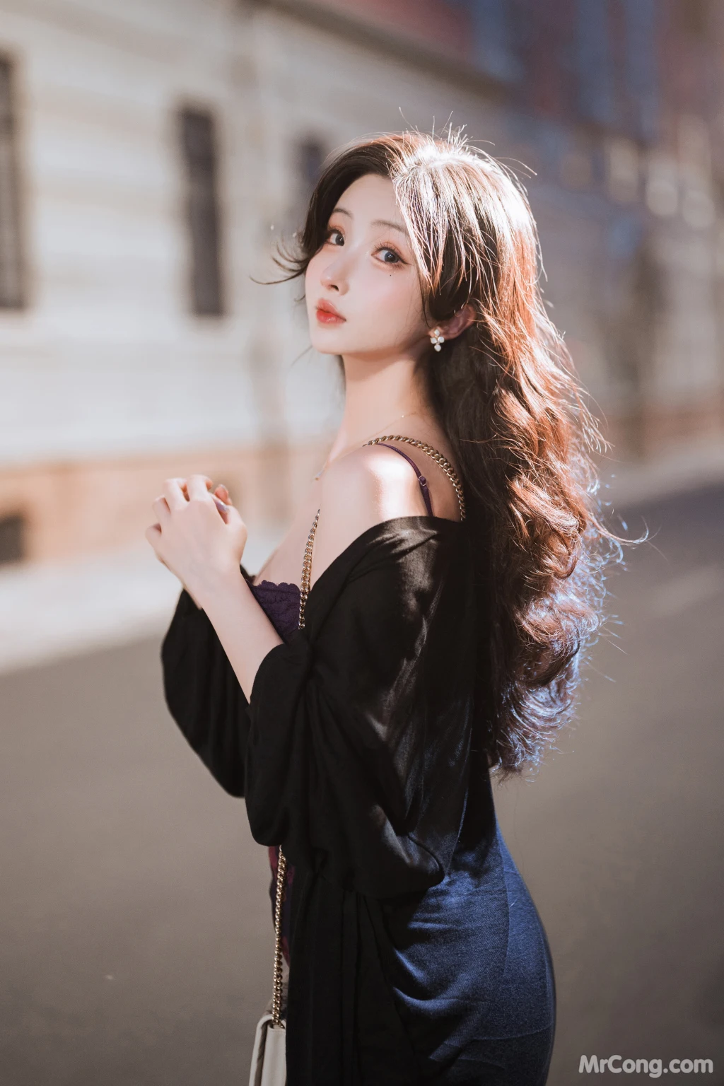 Coser@rioko凉凉子 Vol.121: 美艳小妈 (60 photos )